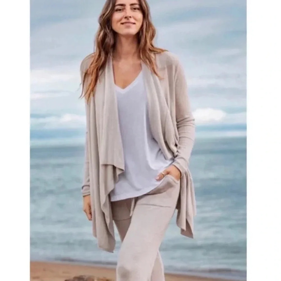 Barefoot Dreams | Bamboo Lite Chic Open Front Drape Cardigan - Picture 1 of 9